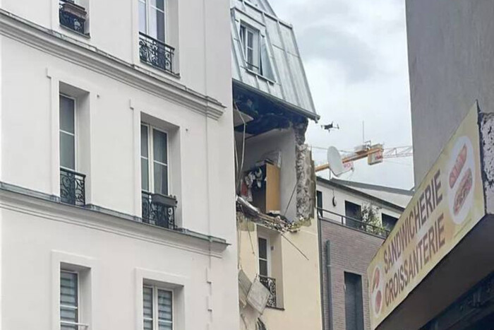 У Парижі стався вибух у житловому будинку: є постраждалі