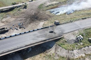 Генічеський міст деякий час не зможе приймати військові колони з Криму