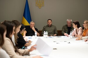 Андрій Єрмак зустрівся з представниками ЗМІ і прокоментував саміт у Саудівській Аравії 