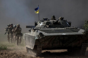 Украинские бойцы продвигаются на двух участках фронта