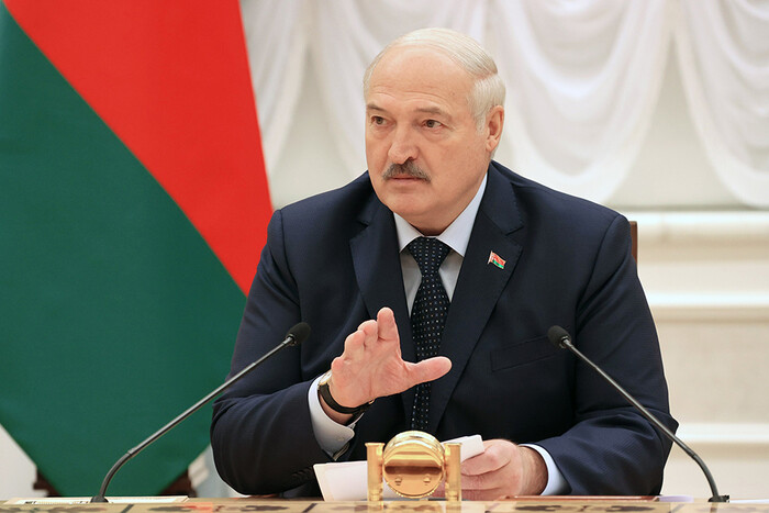 Лукашенко раптово захотів «налагодити відносини» з Польщею. Варшава відповіла