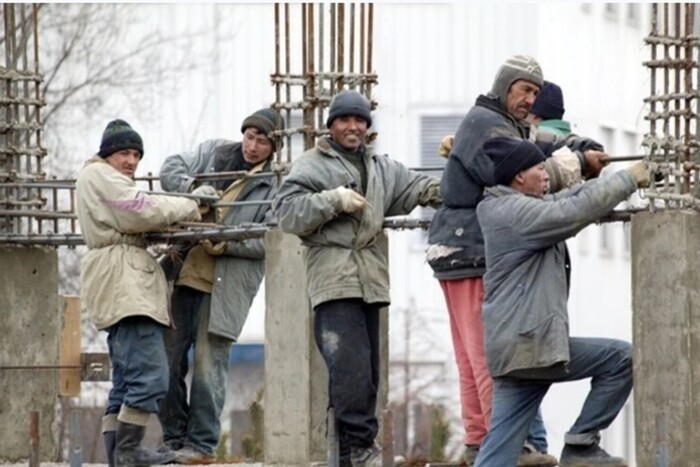 Росія залишиться без дешевої робочої сили: мігранти масово тікають у інші країни