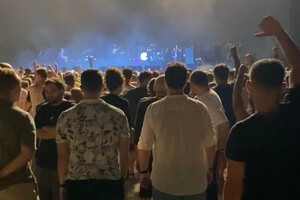 У Грузії глядачі освистали гурт The Killers через запрошення на сцену барабанщика з РФ