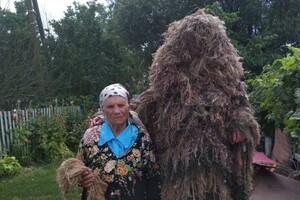 Пережила Голодомор та Другу світову: як 103-річна волонтерка допомагає ЗСУ (фото, відео)