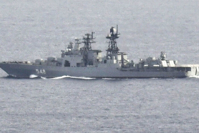 Японія виявила біля своїх берегів 11 бойових кораблів Китаю і Росії