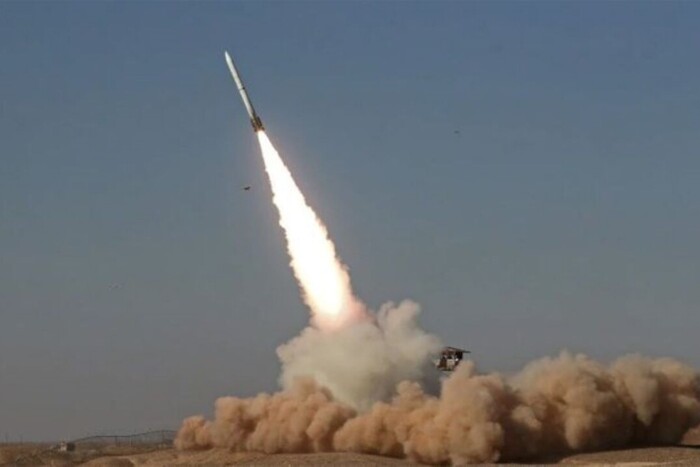 Росія вдарила ракетою по центру Чернігова
