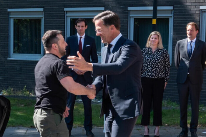 Зеленский в Нидерландах проводит встречу с премьером Рютте