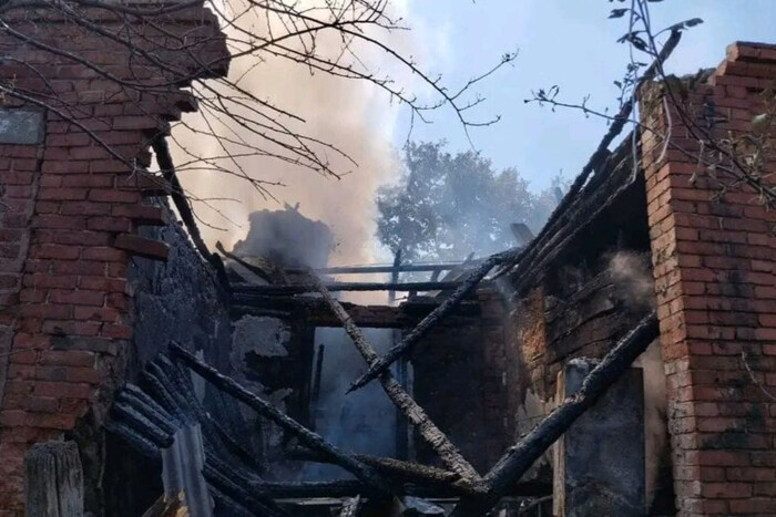 Росіяни накрили вогнем лікарню у Вовчанську, є загиблий (фото)