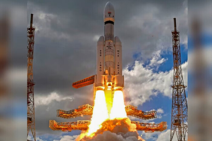 Индия совершила успешную посадку космического корабля на Луну