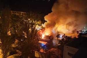 У Донецьку після «бавовни» спалахнула пожежа (відео)