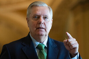 Сенатор США призвал Зеленского, несмотря на войну, провести выборы в следующем году