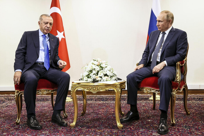 Ердоган не зміг переконати Путіна відновити зернову угоду