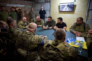 Володимир Зеленський відвідав бойові бригади, які захищають Україну на Донецькому напрямку