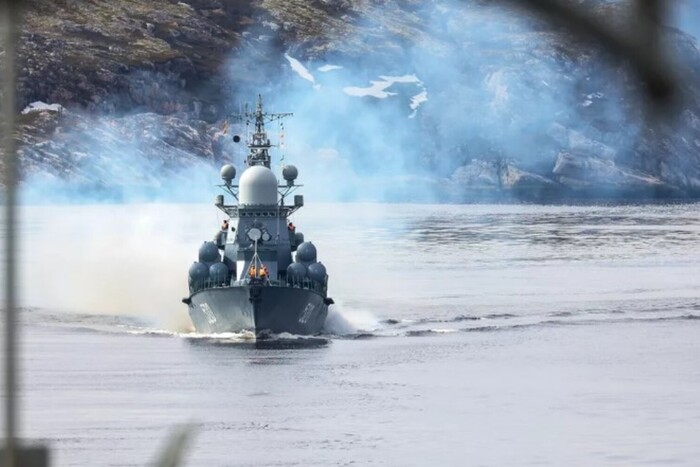 Урок для Заходу: як прості рибалки заблокували військові кораблі Росії