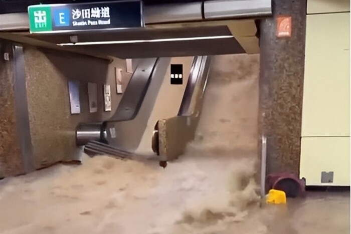 Найбільша за понад 100 років злива накрила Гонконг: наслідки жахливі (фото, відео)