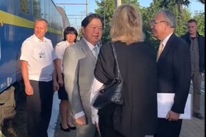 До Києва прибув міністр закордонних справ Японії (відео)