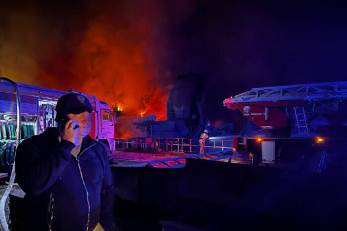 «Хлопок» в оккупированном Севастополе: горит судоремонтный завод