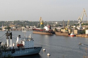 Атака на Севастополь: розвідка підтвердила пошкодження двох кораблів РФ (фото)