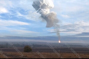 Біля Саратова РФ почалася масштабна пожежа після розгерметизації газопроводу
