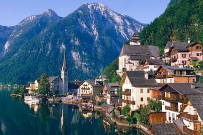 Найгарніше селище Австрії ввело нове правило для туристів