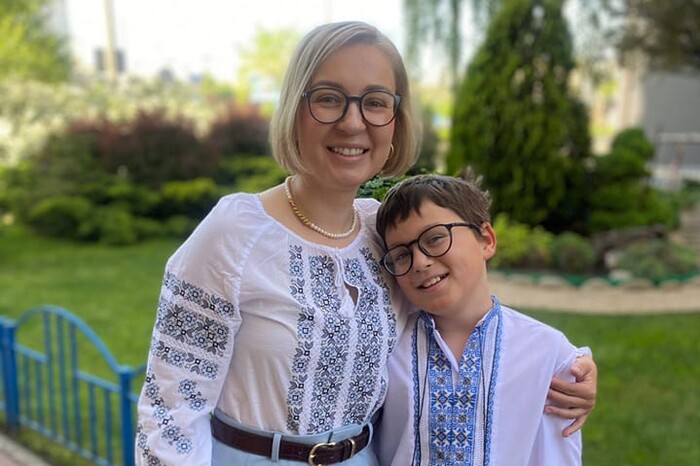 Нардепка розповіла, як їй доводиться захищати сина від російської мови