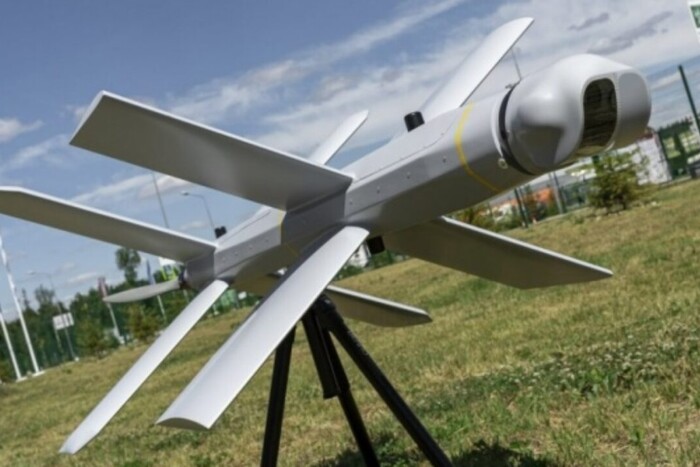 Розслідувачі виявили компанії, які в обхід санкцій постачають до РФ китайські дрони