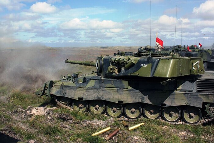 Данія передасть Україні 45 танків