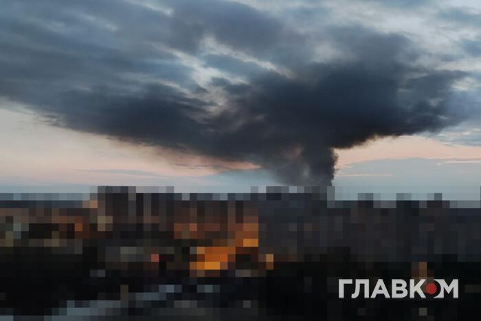 У Києві прогриміли вибухи: працює ППО