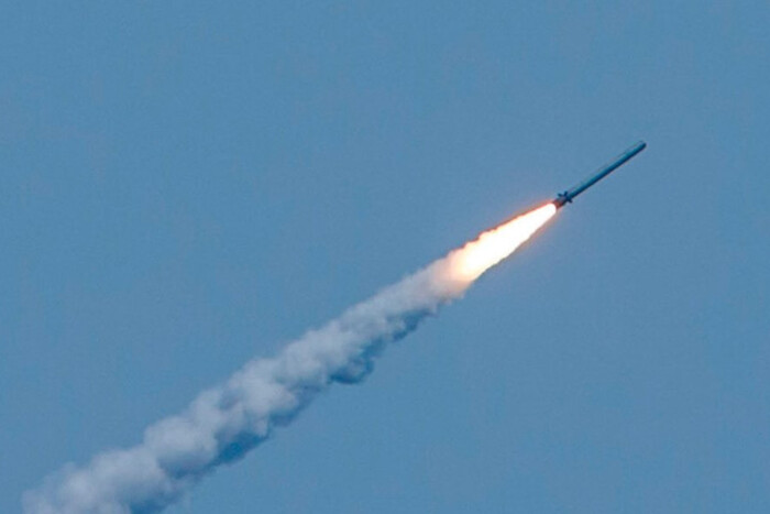 Дрогобыч подвергся трем ракетным ударам: власти сообщили о последствиях