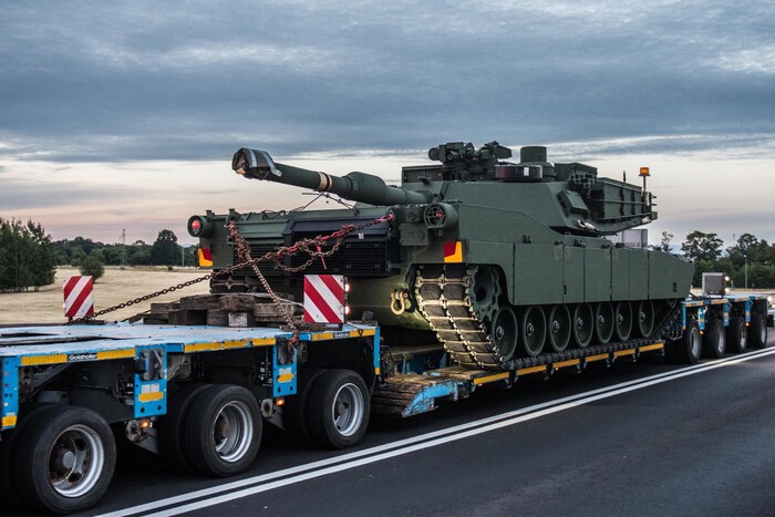 Байден сказав, коли в Україну надійдуть перші танки Abrams