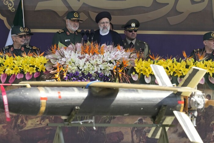 Іран похвалився «найдалекобійнішим безпілотником у світі» 