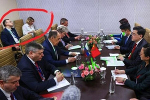 У дипломата, который летал с Захаровой и Лавровым на саммит G20, обнаружена холера