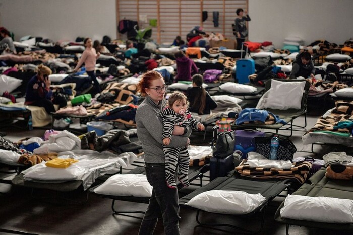 Українці – не біженці? Заява глави міграційної служби розлютила соцмережі