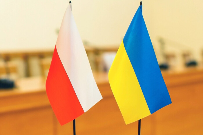 Часть поляков враждебно настроена к украинцам: названы причины