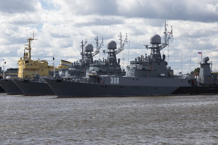 Росія вивела в Чорне море носії «Калібрів»: який рівень ракетної загрози