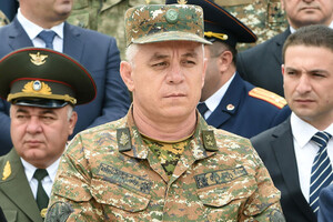 Азербайджан затримує військове керівництво в Карабасі