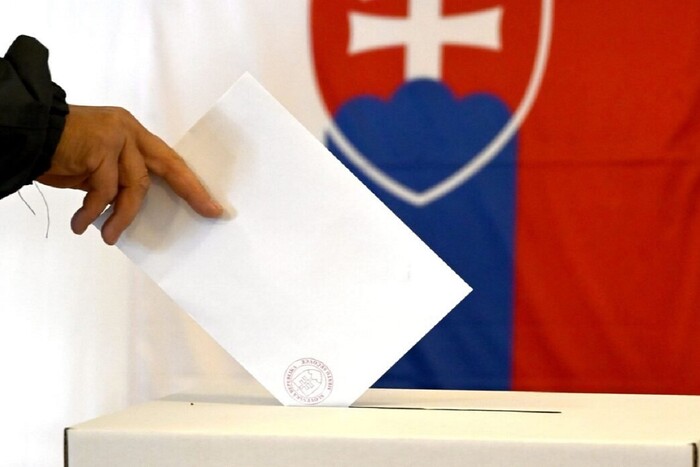 Проросійська партія поступається ліберальній на виборах у Словаччині