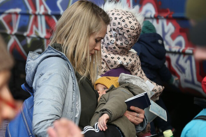 Германия подсчитала, сколько тратит на беженцев из Украины