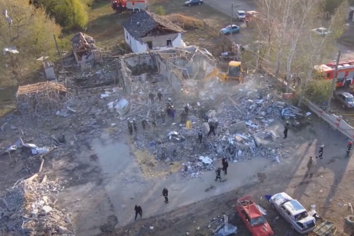 Кафе зрівнялося з землею: масштаби російського теракту з висоти пташиного польоту (відео)