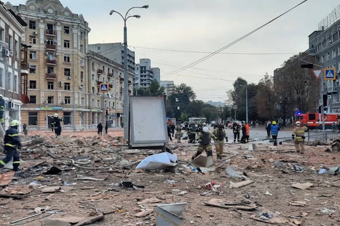 Ранкова атака на Харків: Зеленський показав жахливі наслідки (відео)