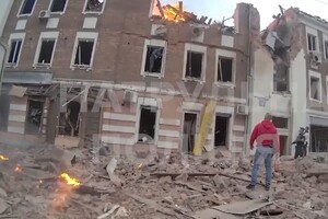 Удар по Харкову: МВС показало перші кадри після обстрілу (відео) 