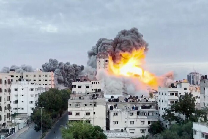 Війна в Ізраїлі та вибухи в окупованому Криму: головне за ніч