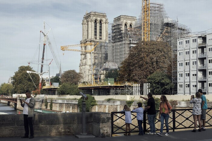 Во Франции назвали дату открытия Нотр-Дама после большого пожара