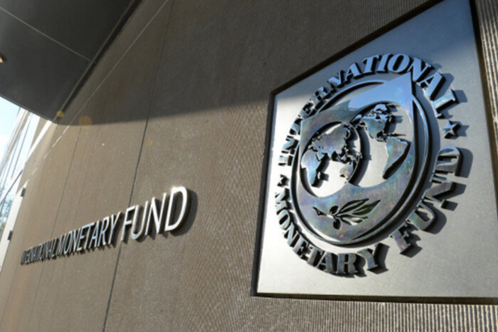 Україні доведеться підвищувати податки у разі затягування війни – МВФ 