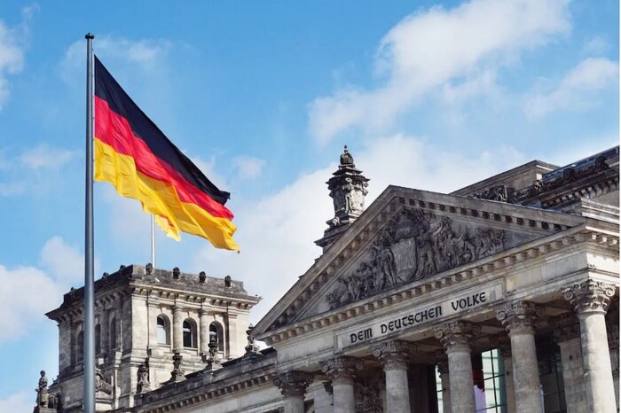 Німеччина оголосила про новий пакет військової допомоги Україні