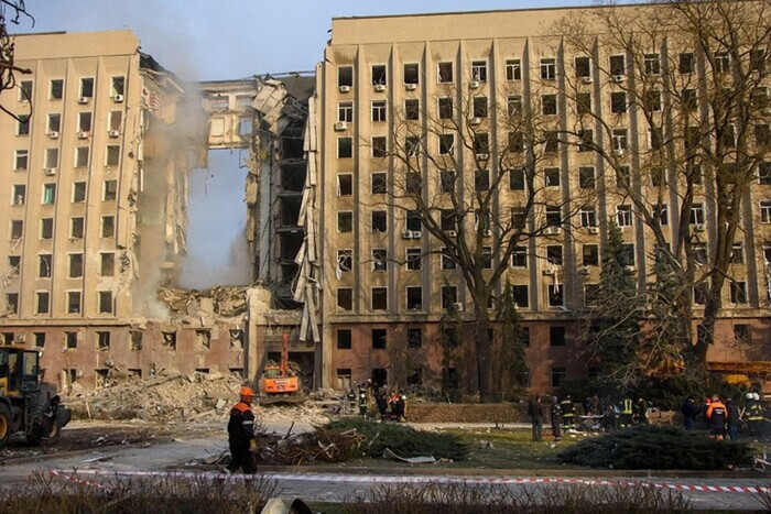 Виталий Ким рассказал о судьбе уничтоженного здания Николаевской ОГА, где погибли 38 человек