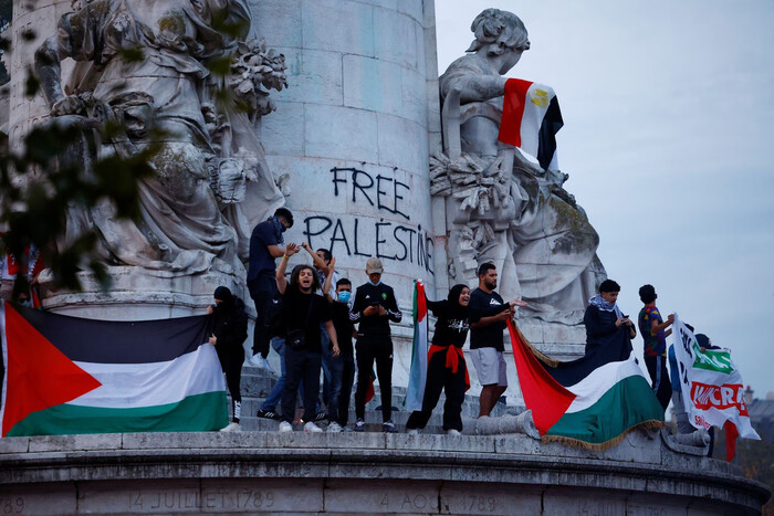 Франція заборонила протести на підтримку палестинців