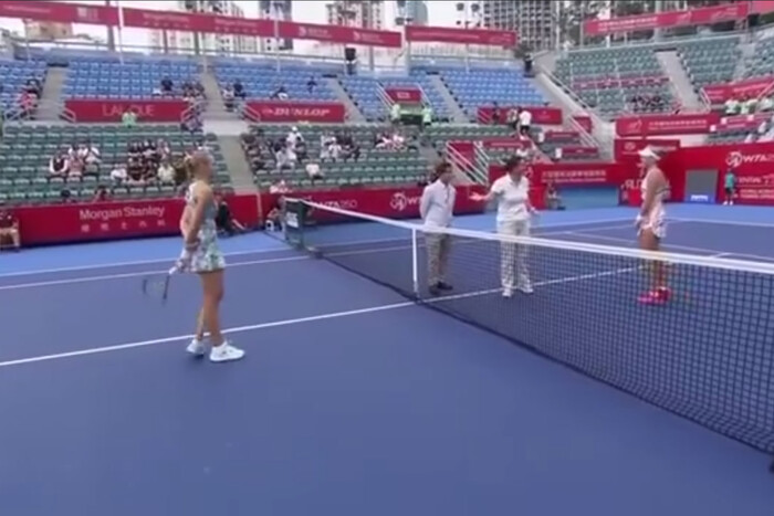 Одеська тенісистка відмовилася фотографуватися з росіянкою (відео)