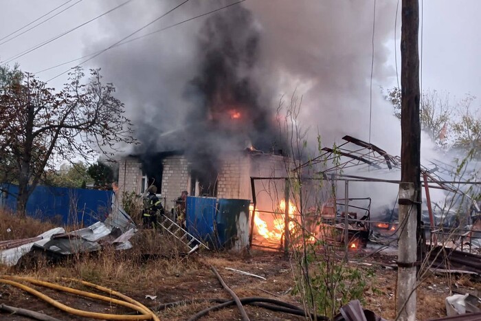Окупанти завдали удару по Куп’янську: виникли пожежі (фото)