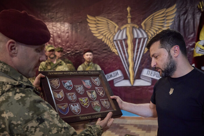 Зеленський відзначив успіхи українських десантників
